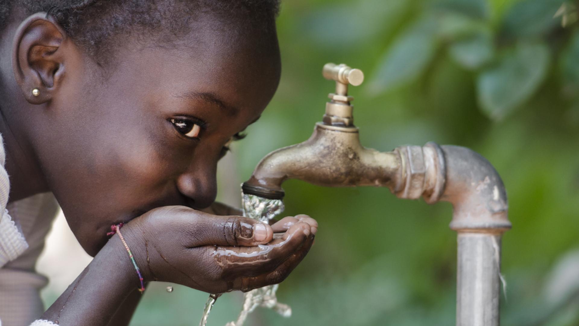 Kind watervoorziening