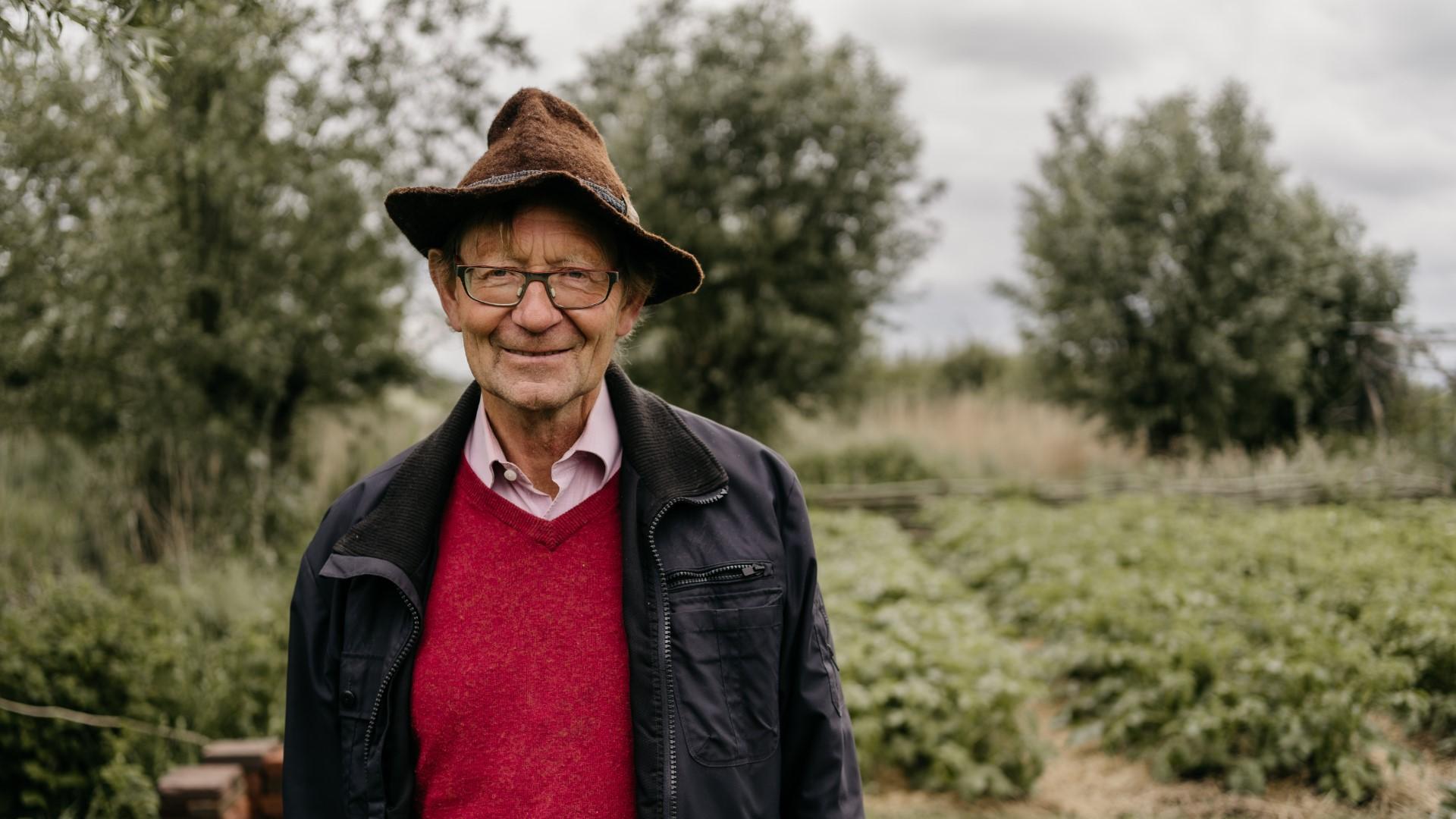 Boer Jan Huijgen op zijn Eemlandhoeve