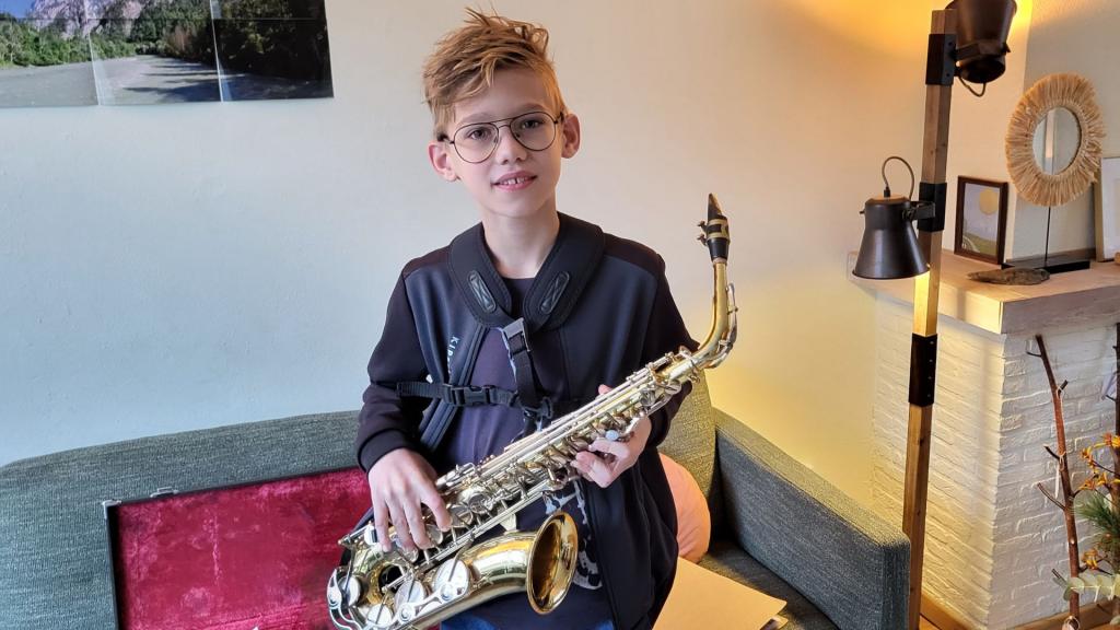 Fabian met zijn saxofoon